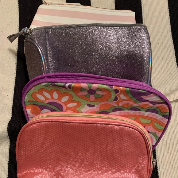 Make up Bag Bundle - Picture 3 of 10